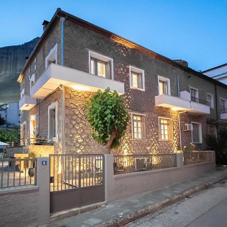 The Rock Guesthouse كالامباكا المظهر الخارجي الصورة